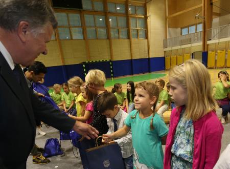 PRVOŠOLČKI RAKEK 16 FOTO LJUBO VUKELIČ